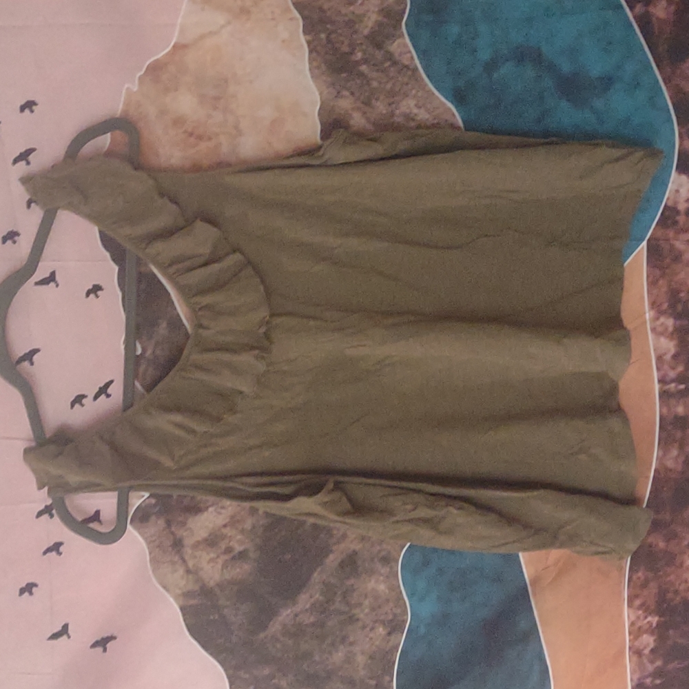 Gap ruffle tank top XXL light and cool for summer olive army green